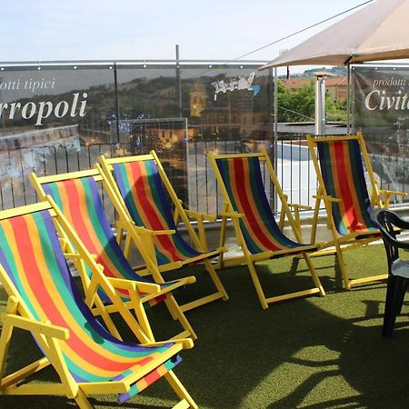 Ostello La Stazione Alba Adriatica Εξωτερικό φωτογραφία